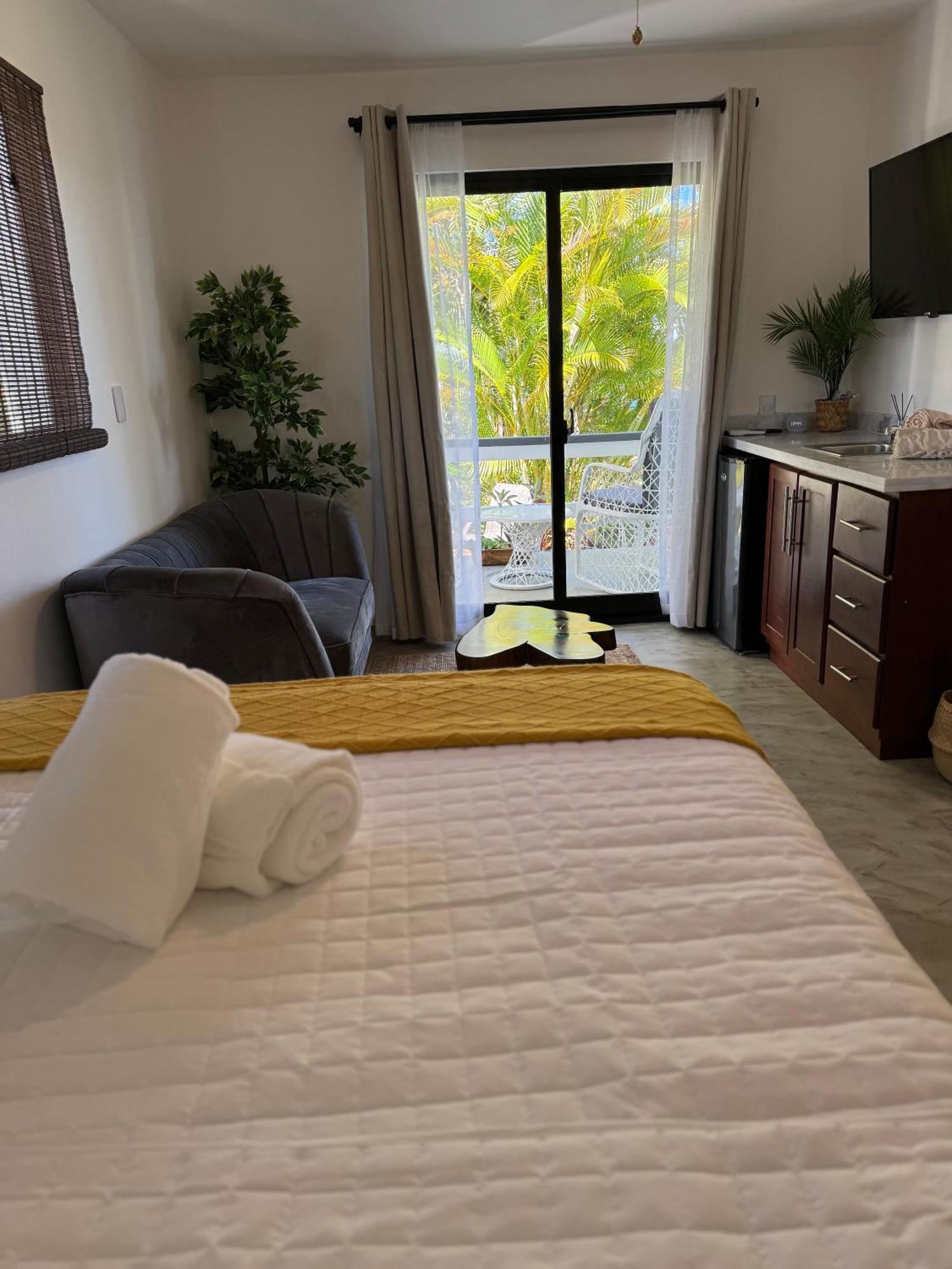 Catalina, Cabrera Oceanview Multi 2 Bd 2 Bath Condo Units With Balcony And Pool 外观 照片